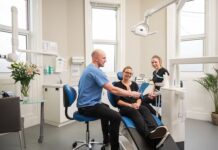 Czy nakładki Invisalign bolą? Czy nakładki Invisalign bolą?